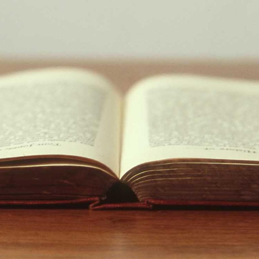 Section-sewn notebook — 192 pages, ruled